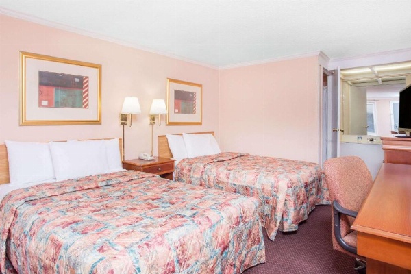 Knights Inn Augusta image 21