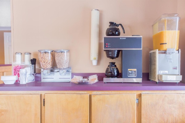 Knights Inn Augusta image 7